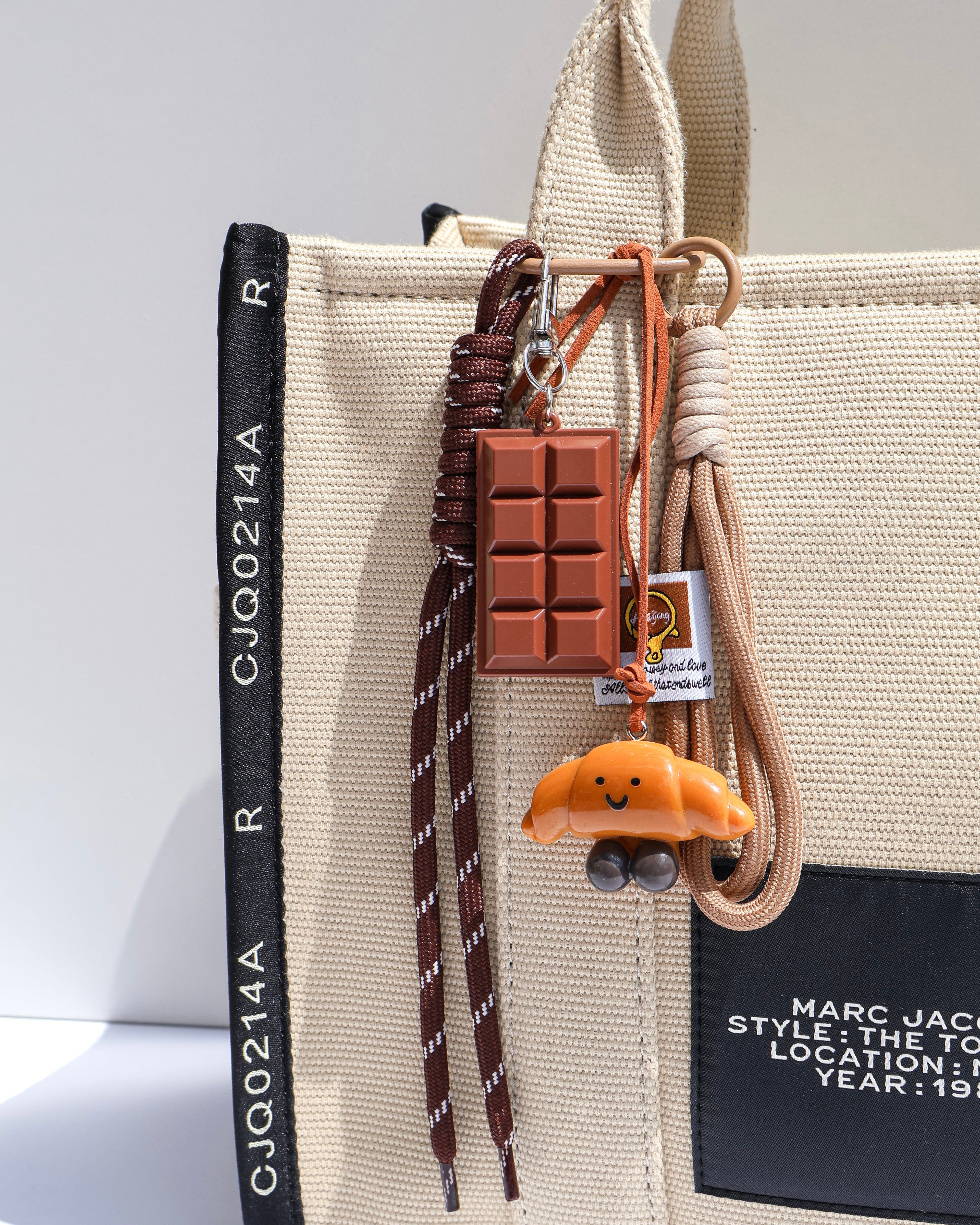Choco-Croissant Aesthetic Bag Charm & Keychain🥐🍫
